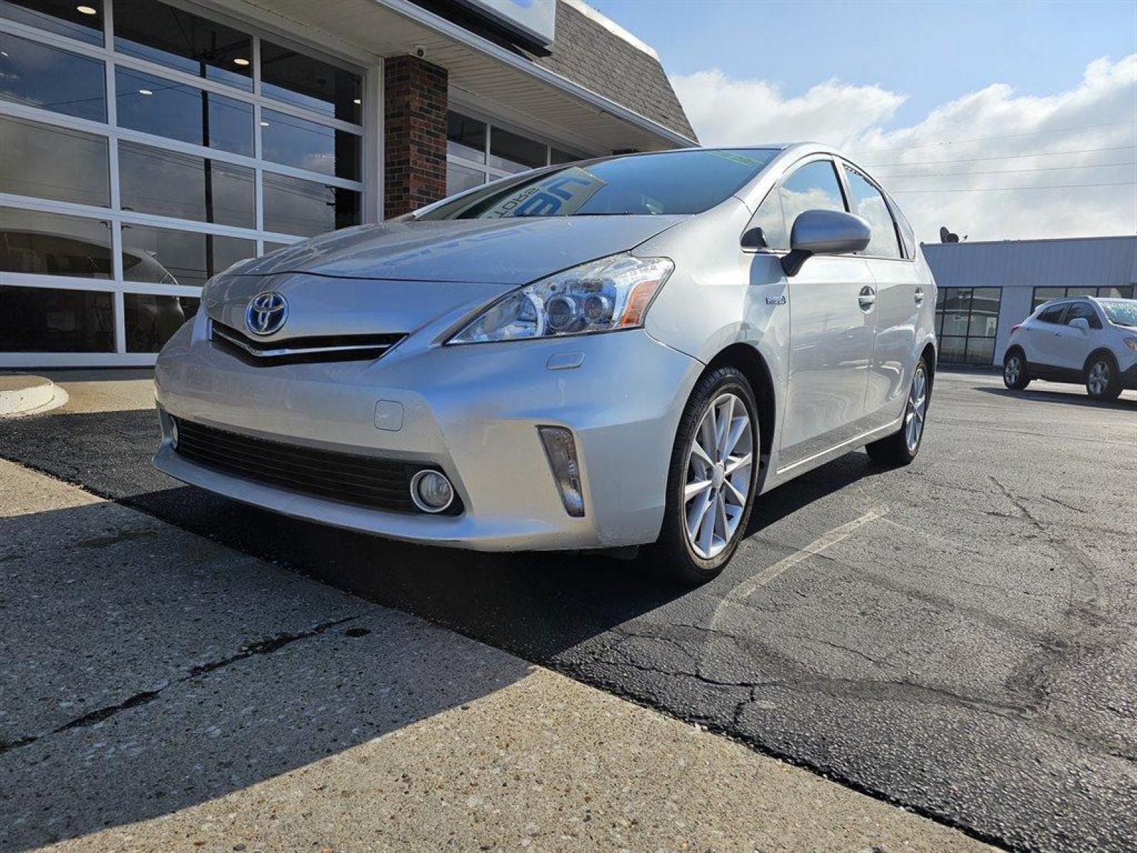 2013 Silver /Gray Toyota Prius V (JTDZN3EU8D3) with an 1.8l I-4 EFI Dohc Hybrid engine, Auto transmission, located at 4163 Bardstown Rd, Louisville, KY, 40218, (502) 266-7677, 38.189991, -85.642418 - Photo #8